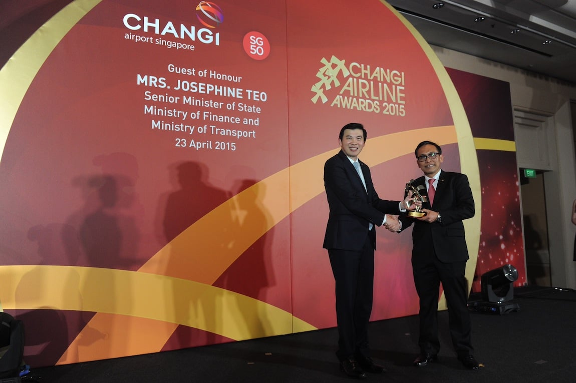 GARUDA INDONESIA RECEIVES CHANGI AIRLINE AWARDS 2015 & INCHEON INTERNATIONAL AIRPORT COOPERATION AWARDS 2015